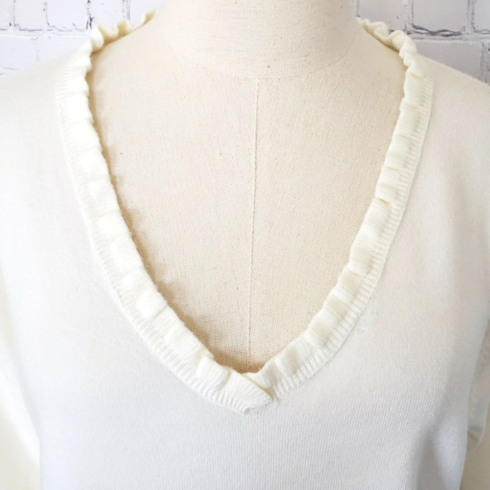 Vila Milano Cream Long Sleeve Soft V-neck Sweater--XL - Picture 2 of 14